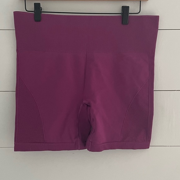 Lululemon Seamless Shorts 